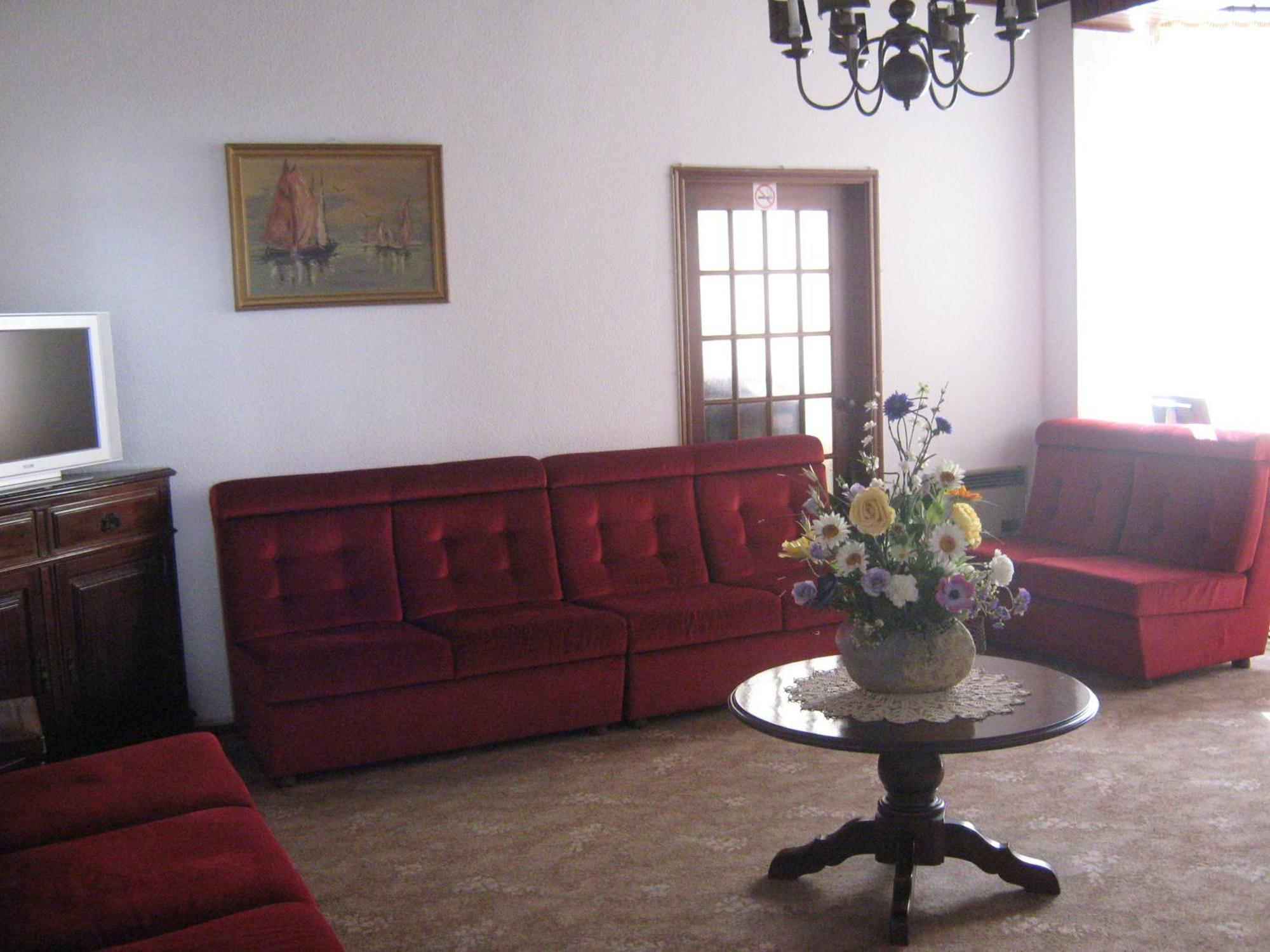 Hotel Dona Leonor Caldas Da Rainha Exterior photo