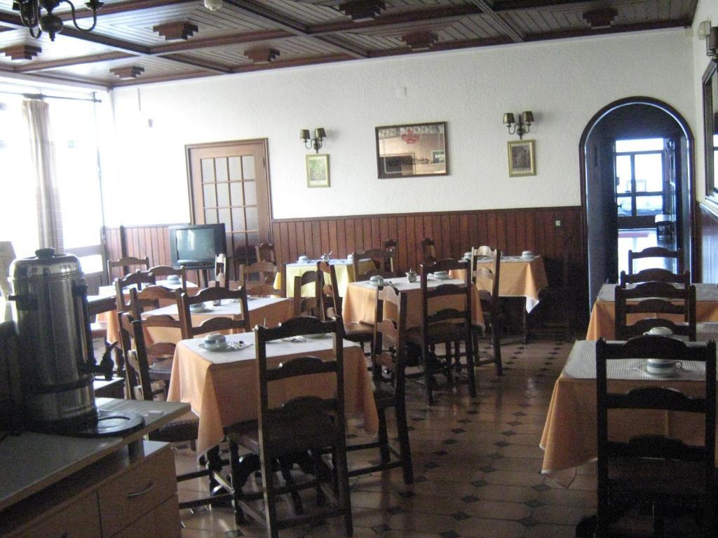 Hotel Dona Leonor Caldas Da Rainha Exterior photo