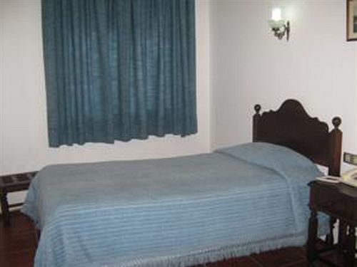 Hotel Dona Leonor Caldas Da Rainha Exterior photo
