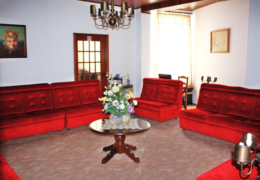 Hotel Dona Leonor Caldas Da Rainha Exterior photo